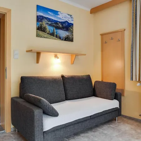 Charming In With Mountain Views *