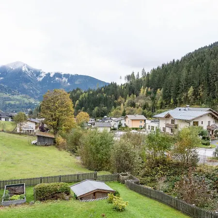 Charming In With Mountain Views * 滨湖采尔